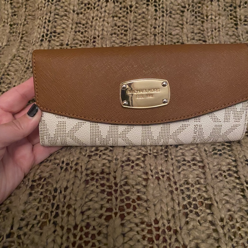 Michael Kors wallet